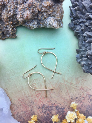 Sans-Stone - Fishtail Earrings - 14k Gold Fill - The Bead N Crystal & Enclave Gems